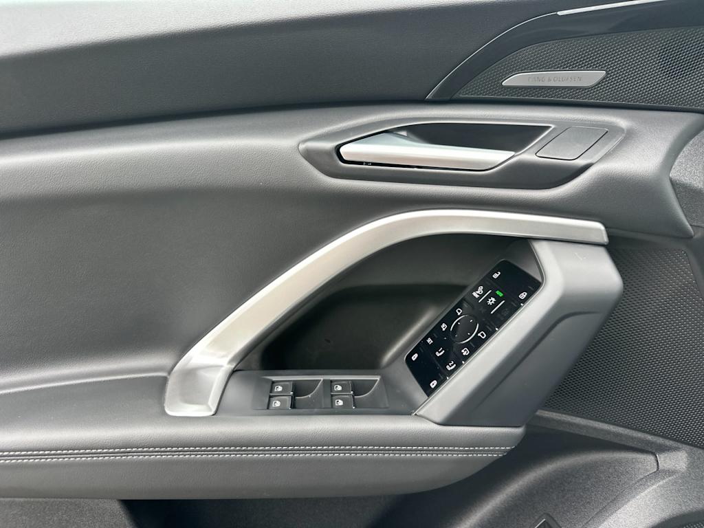 Thumbnail: 2025 Audi Q5 - 20