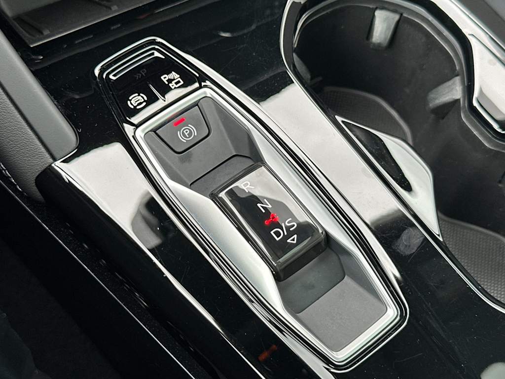 Thumbnail: 2025 Audi Q5 - 13