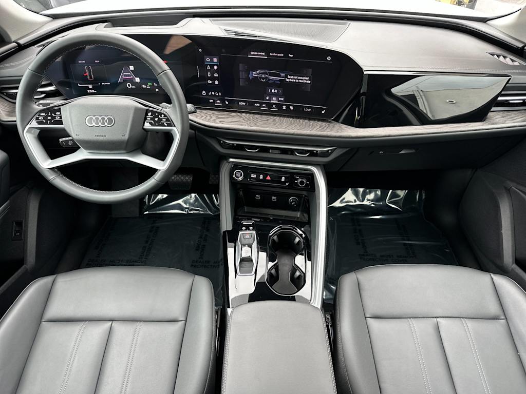 Thumbnail: 2025 Audi Q5 - 2