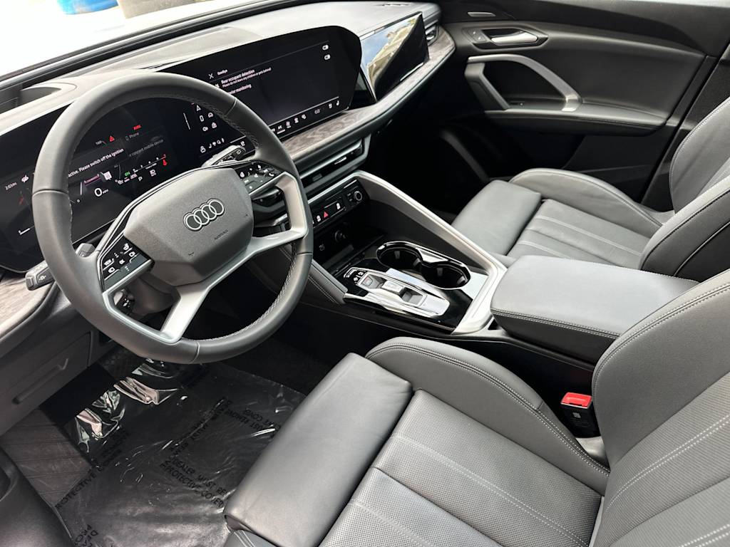 Thumbnail: 2025 Audi Q5 - 8