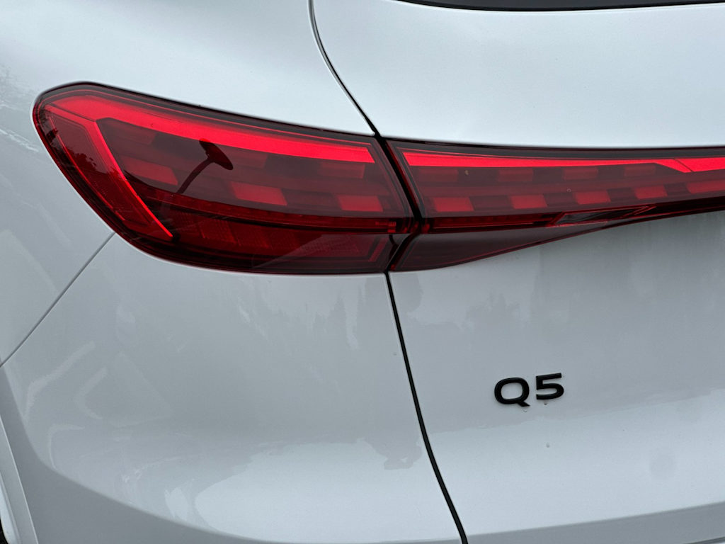 Thumbnail: 2025 Audi Q5 - 27