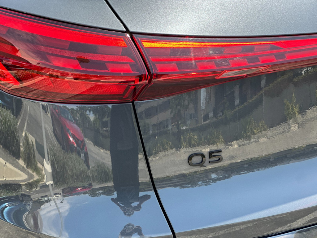 Thumbnail: 2025 Audi Q5 - 29