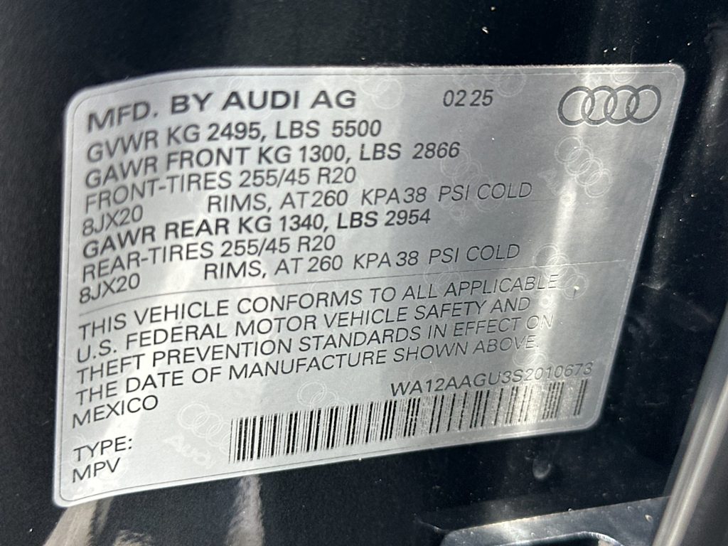 Thumbnail: 2025 Audi Q5 - 16