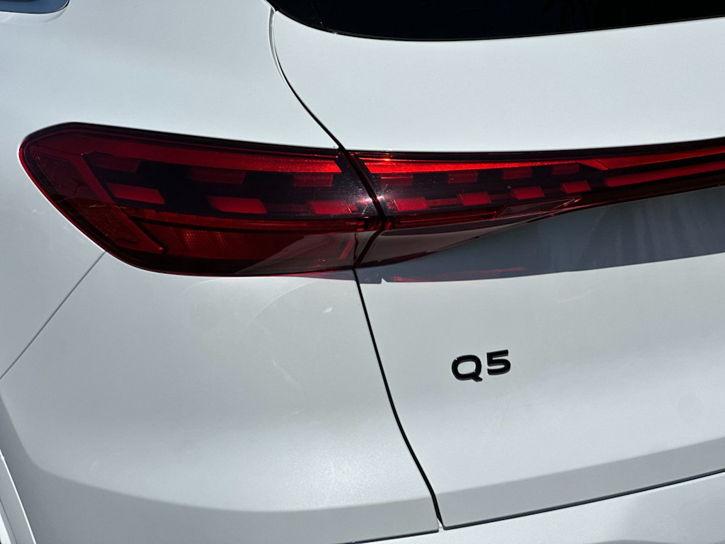 Thumbnail: 2025 Audi Q5 - 29