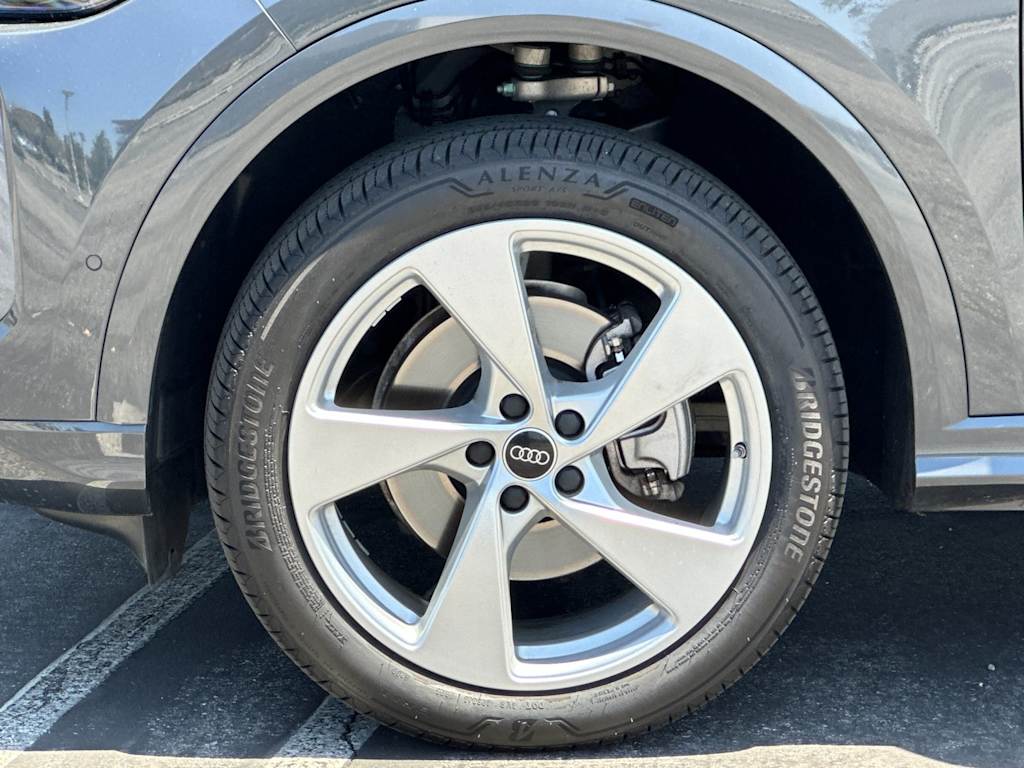 Thumbnail: 2025 Audi Q5 - 7