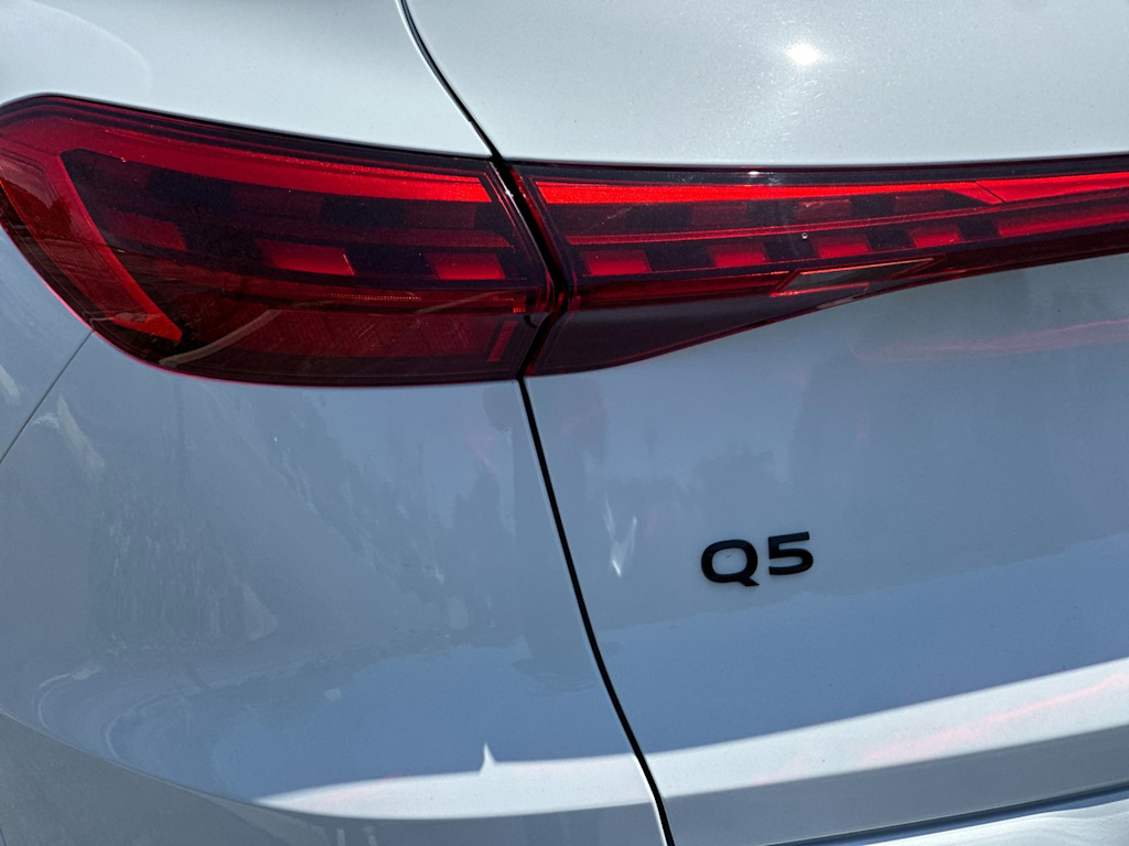 Thumbnail: 2025 Audi Q5 - 29