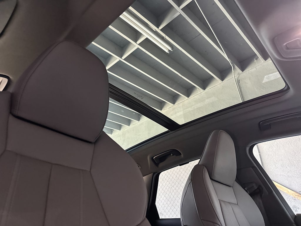 Thumbnail: 2025 Audi Q5 - 22