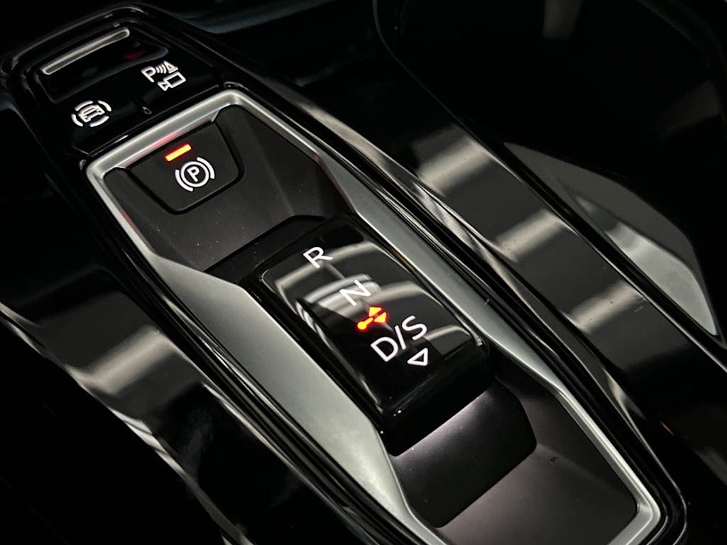 Thumbnail: 2025 Audi Q5 - 13