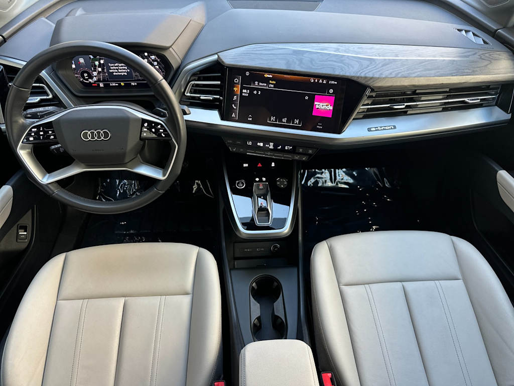 Thumbnail: 2023 Audi Q4 e-tron - 2