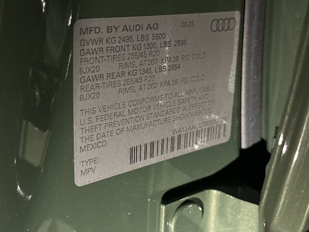 Thumbnail: 2025 Audi Q5 - 16