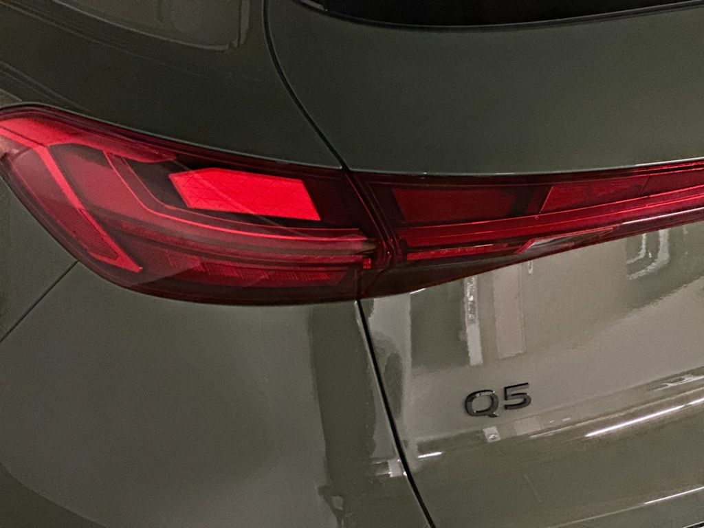 Thumbnail: 2025 Audi Q5 - 29