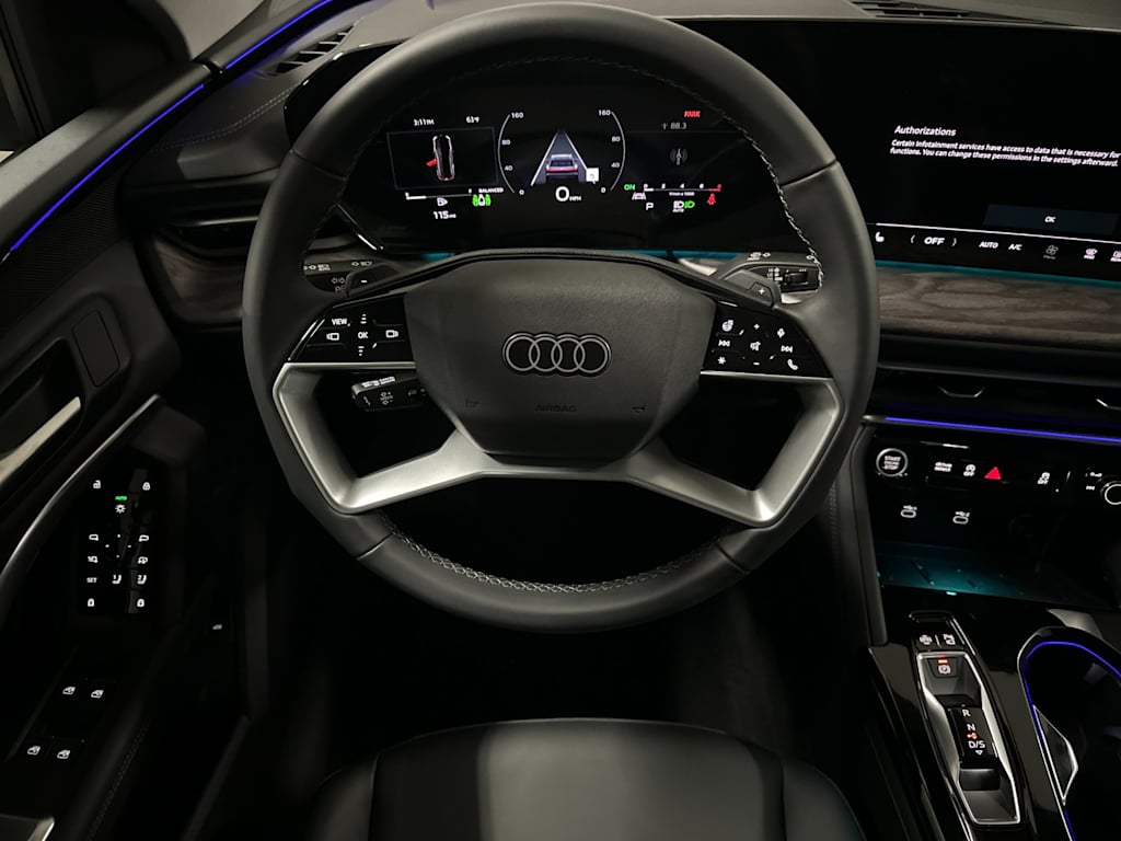 Thumbnail: 2025 Audi Q5 - 10