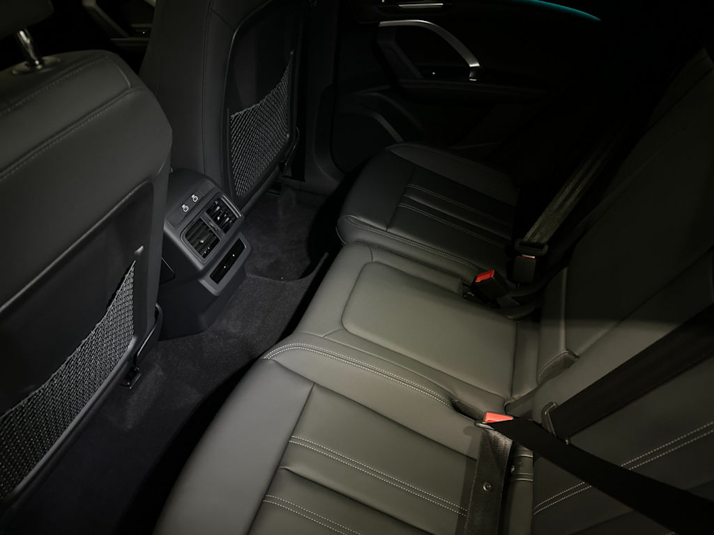 Thumbnail: 2025 Audi Q5 - 9