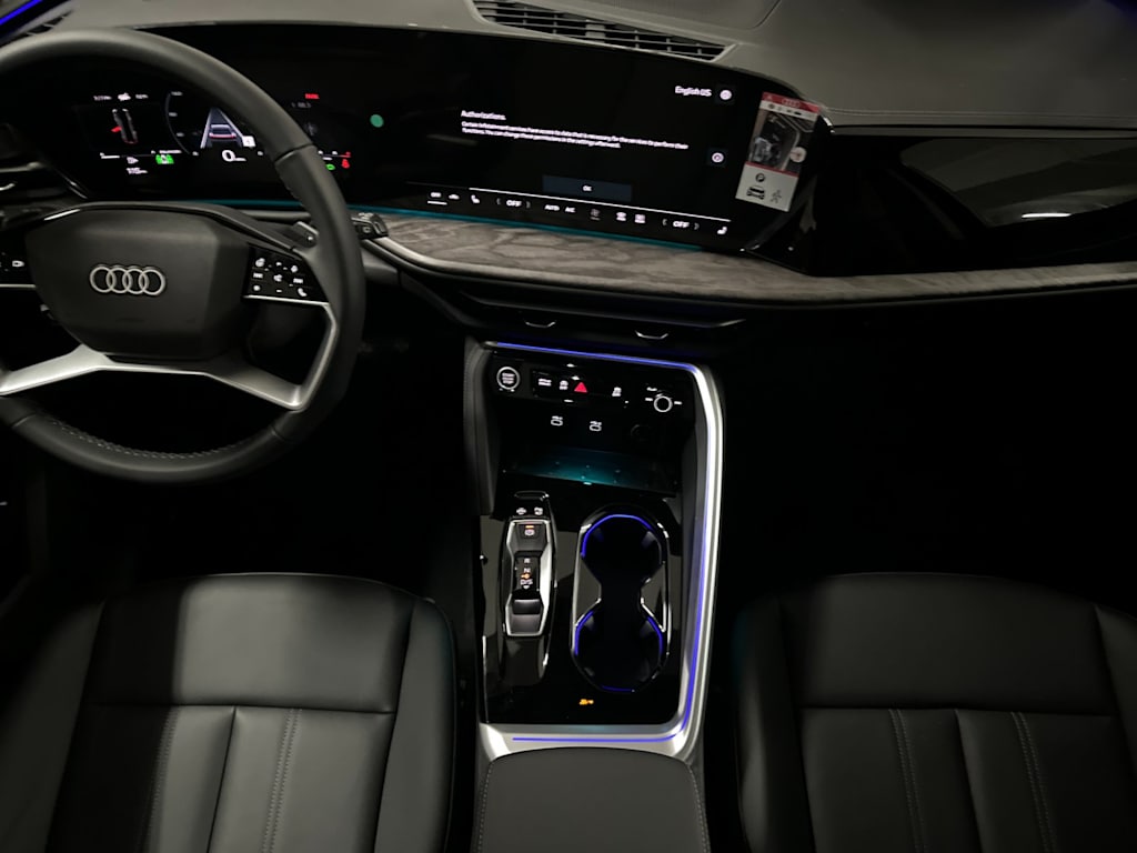 Thumbnail: 2025 Audi Q5 - 2