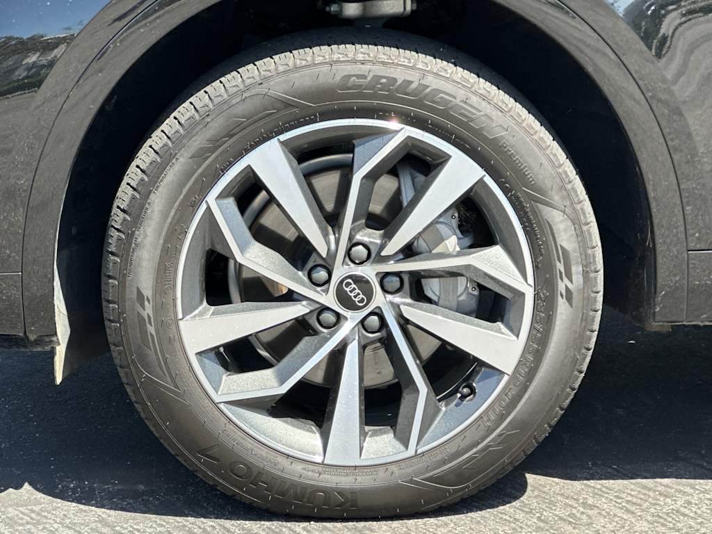 Thumbnail: 2023 Audi Q5 - 7