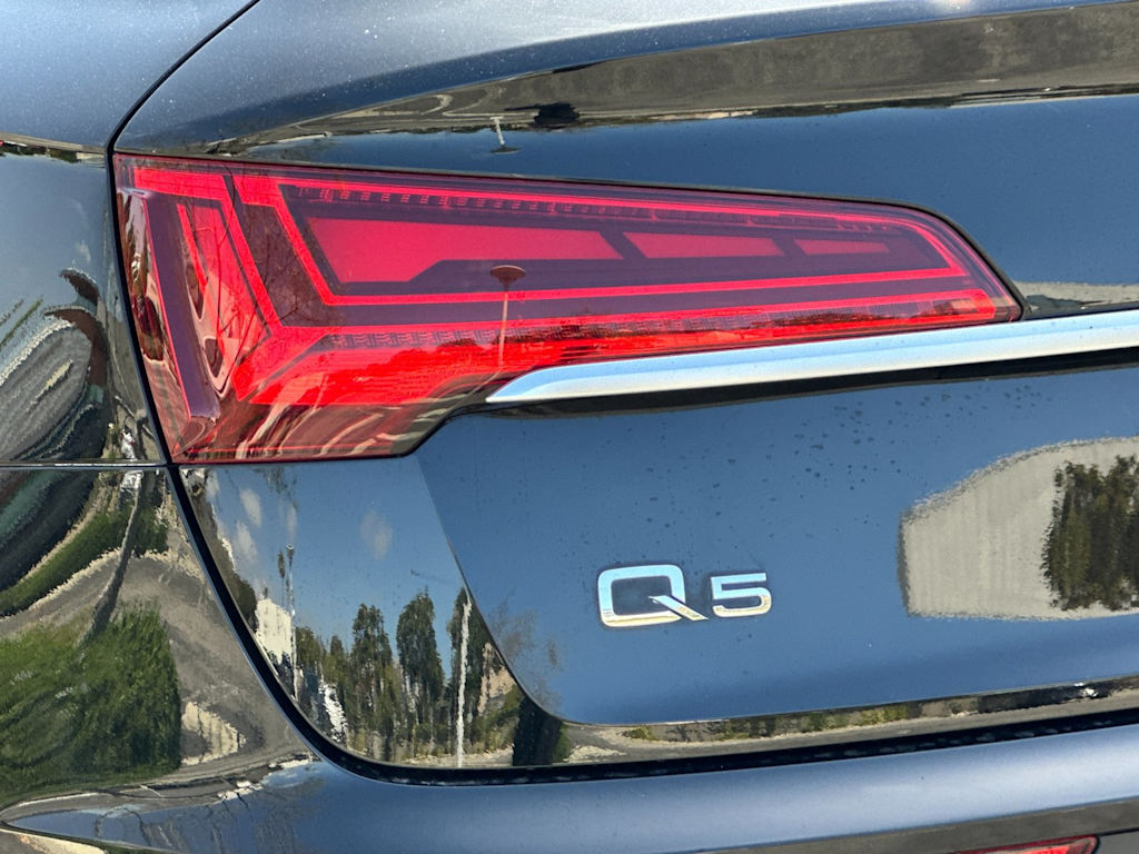 Thumbnail: 2023 Audi Q5 - 28