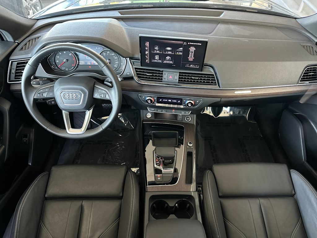 Thumbnail: 2023 Audi Q5 - 2