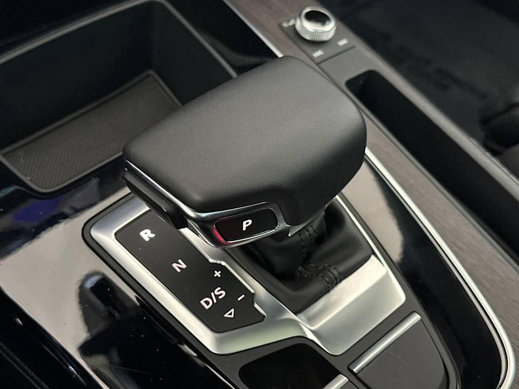 Thumbnail: 2023 Audi Q5 - 13
