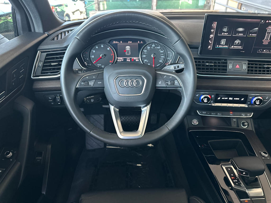 Thumbnail: 2023 Audi Q5 - 10