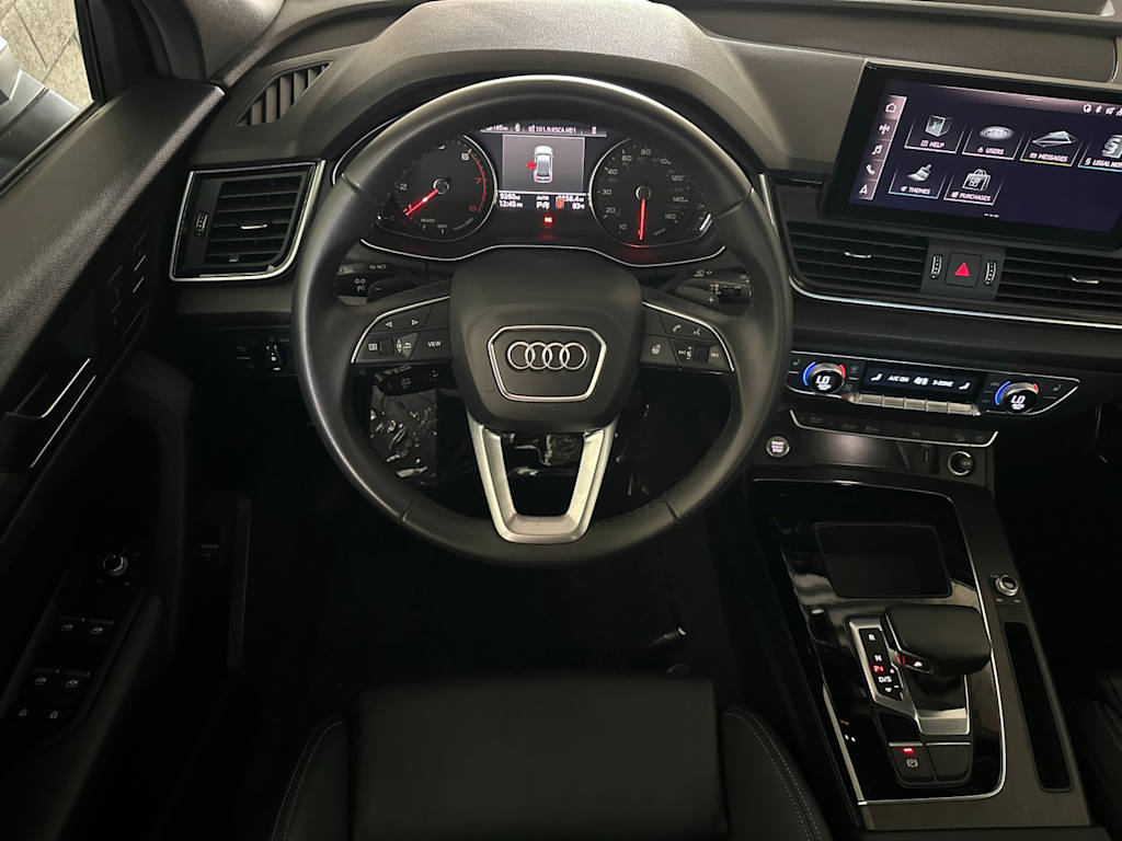 Thumbnail: 2023 Audi Q5 - 10