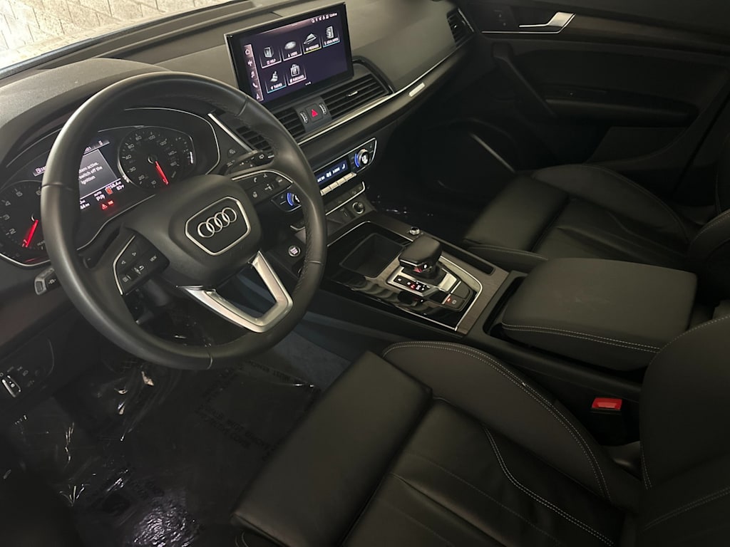 Thumbnail: 2023 Audi Q5 - 8