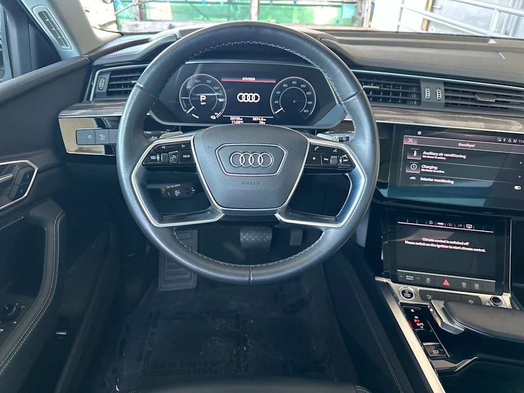 Thumbnail: 2024 Audi Q8 e-tron - 9
