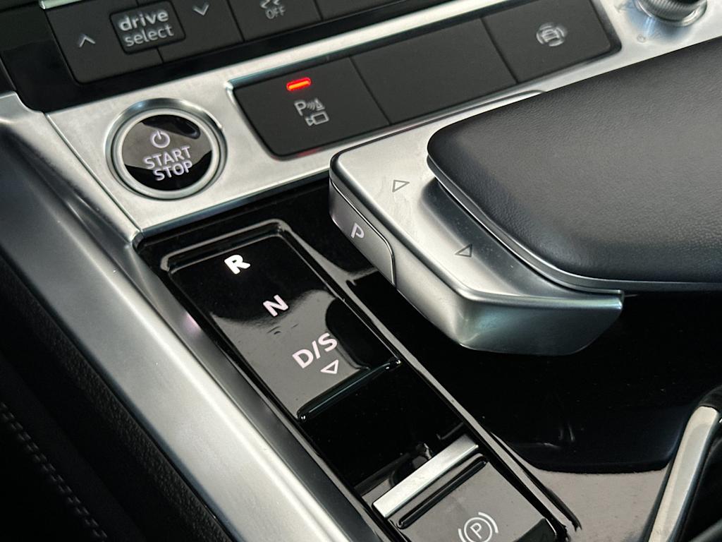 Thumbnail: 2024 Audi Q8 e-tron - 12