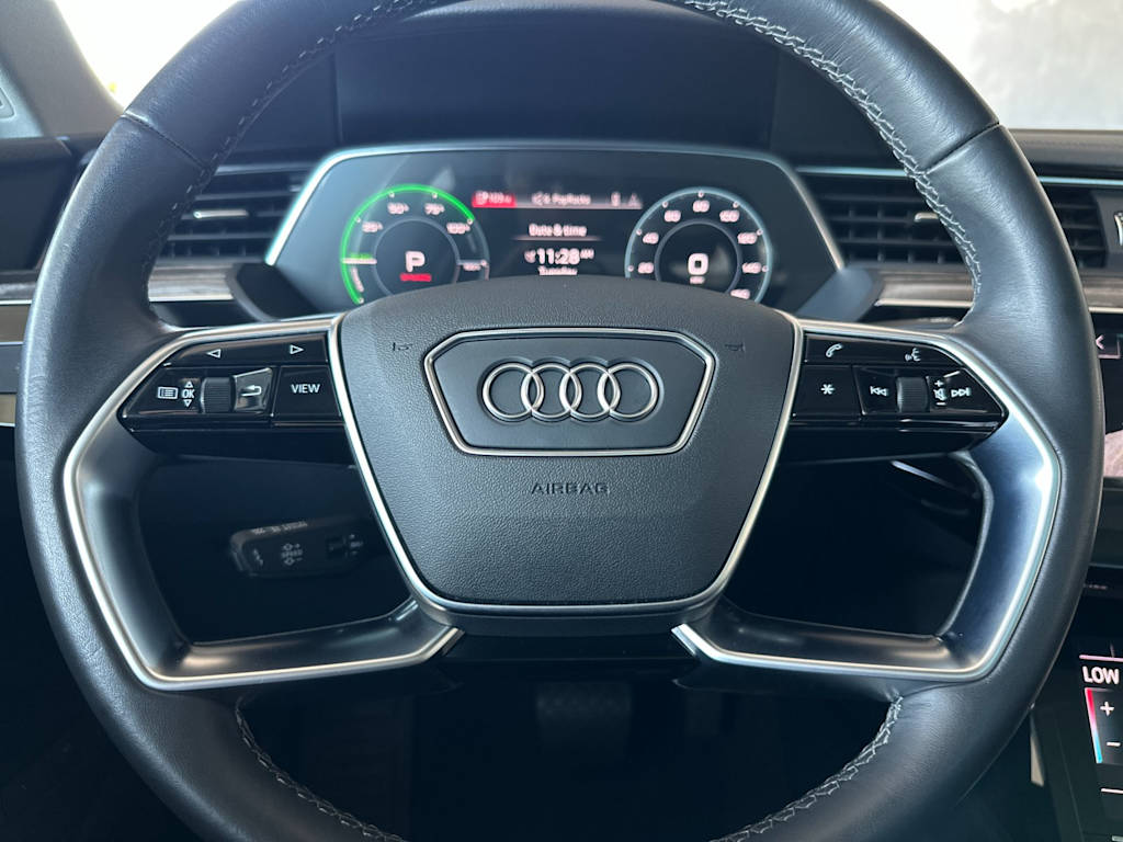 Thumbnail: 2024 Audi Q8 e-tron - 26