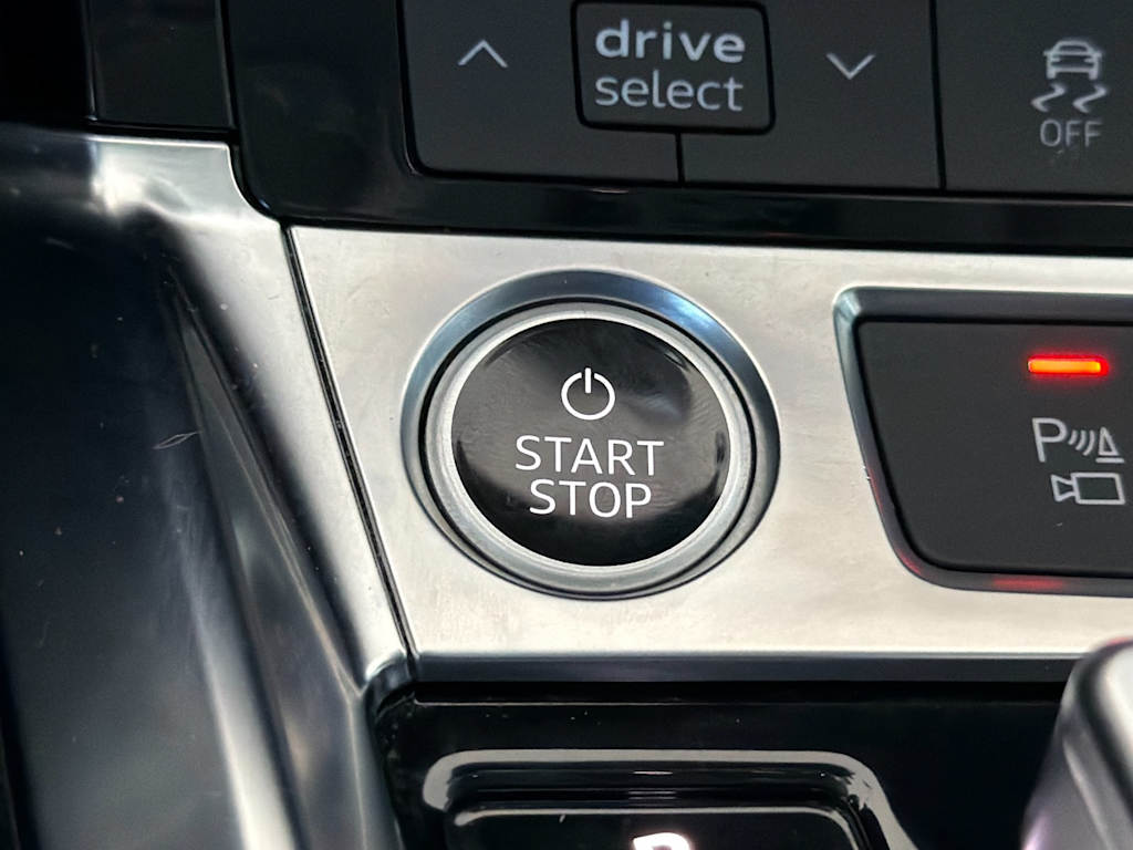 Thumbnail: 2024 Audi Q8 e-tron - 20