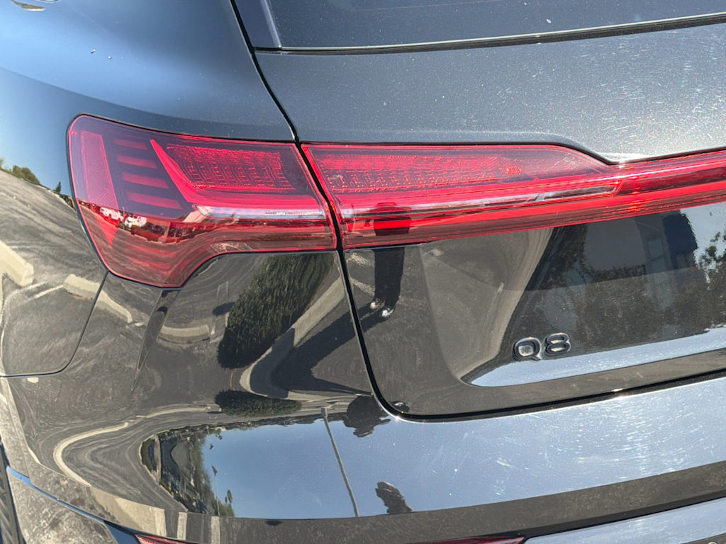 Thumbnail: 2024 Audi Q8 e-tron - 23