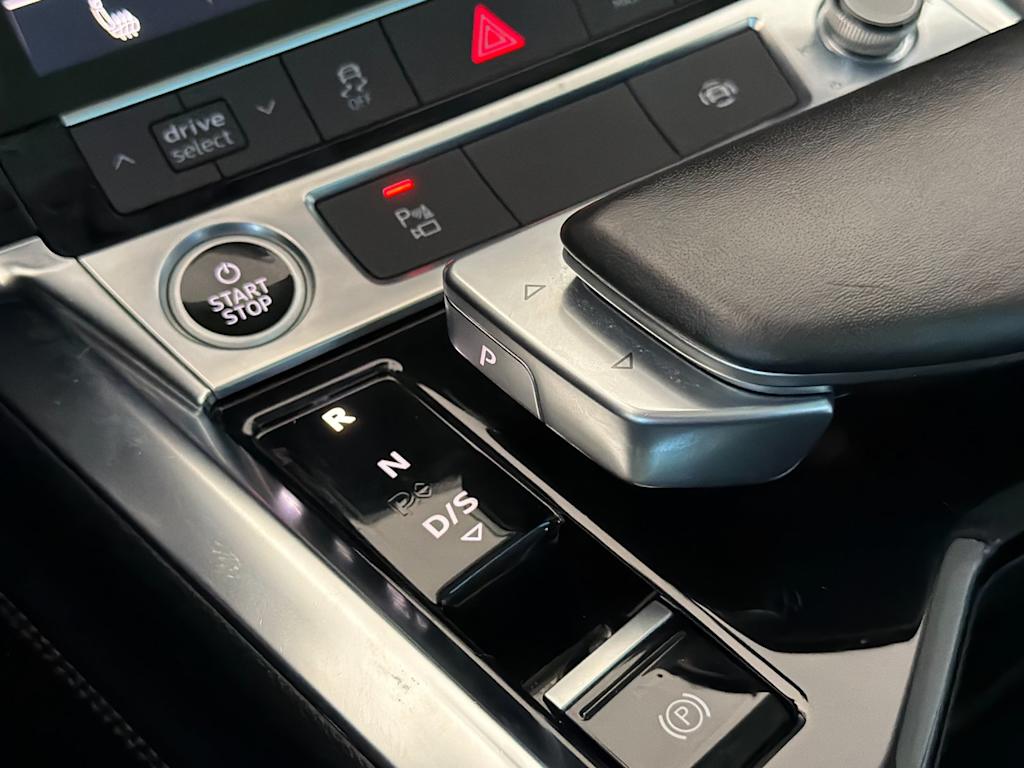 Thumbnail: 2024 Audi Q8 e-tron - 10