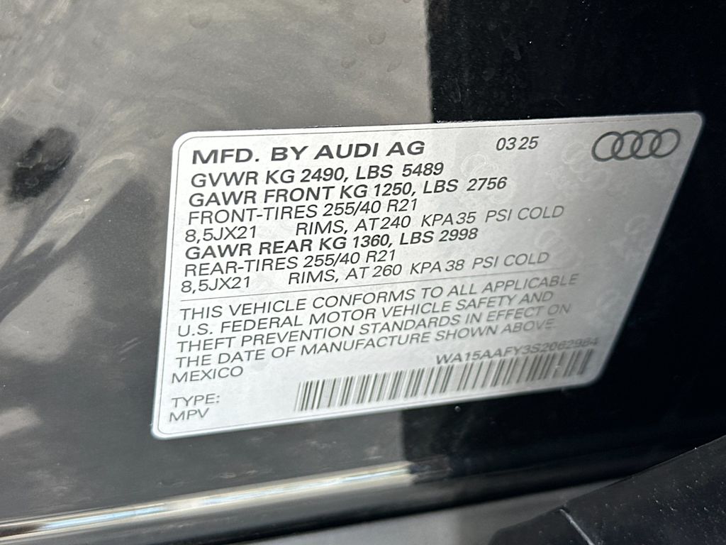Thumbnail: 2025 Audi Q5 - 16