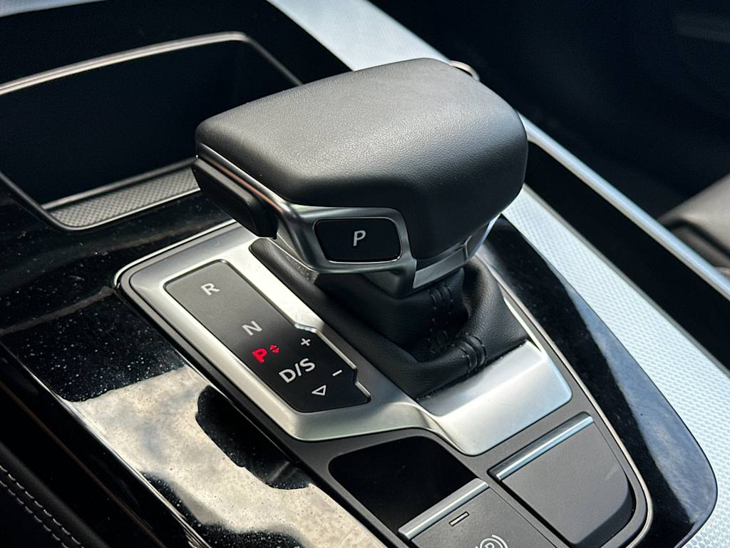 Thumbnail: 2025 Audi Q5 - 13