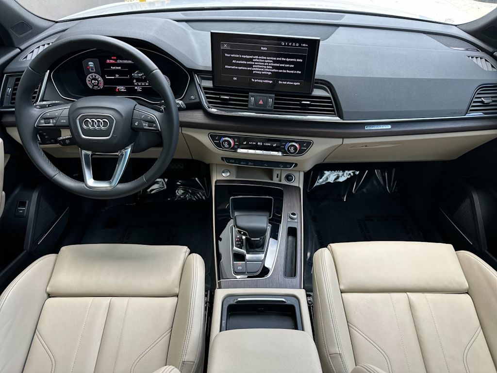 Thumbnail: 2022 Audi Q5 - 2