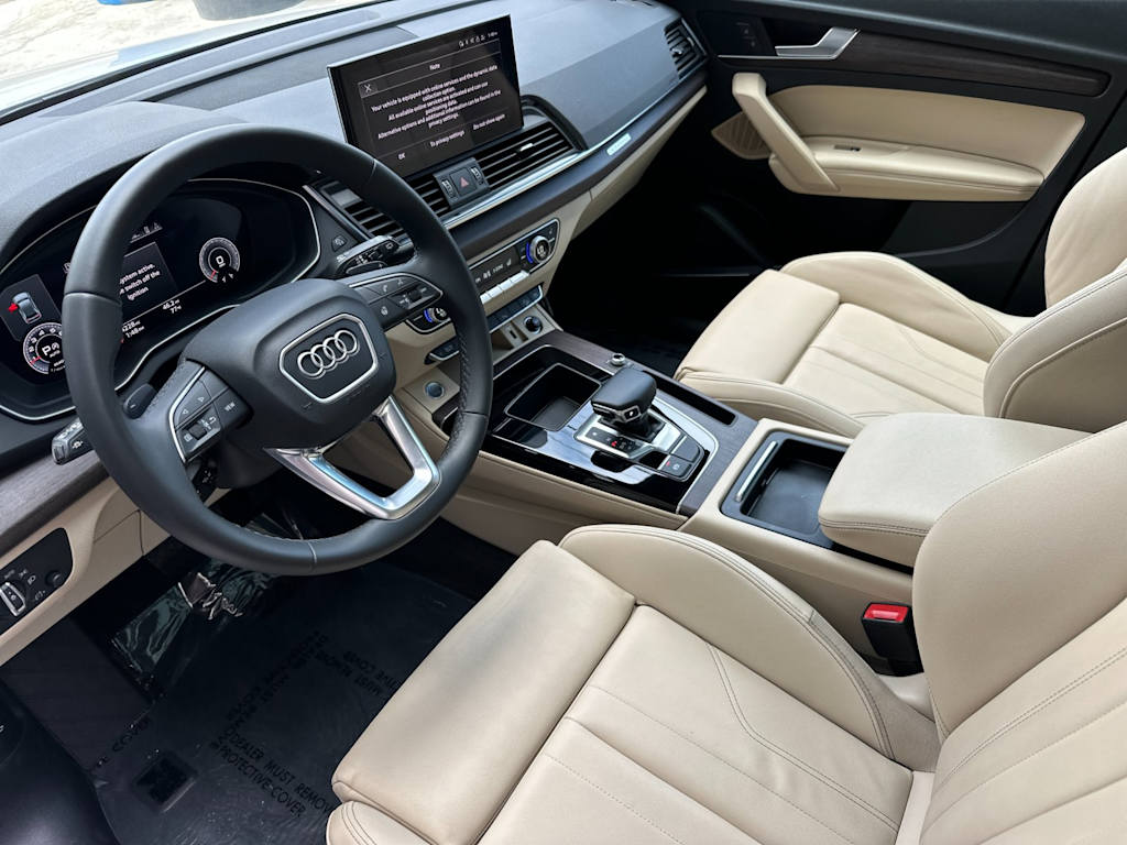 Thumbnail: 2022 Audi Q5 - 8