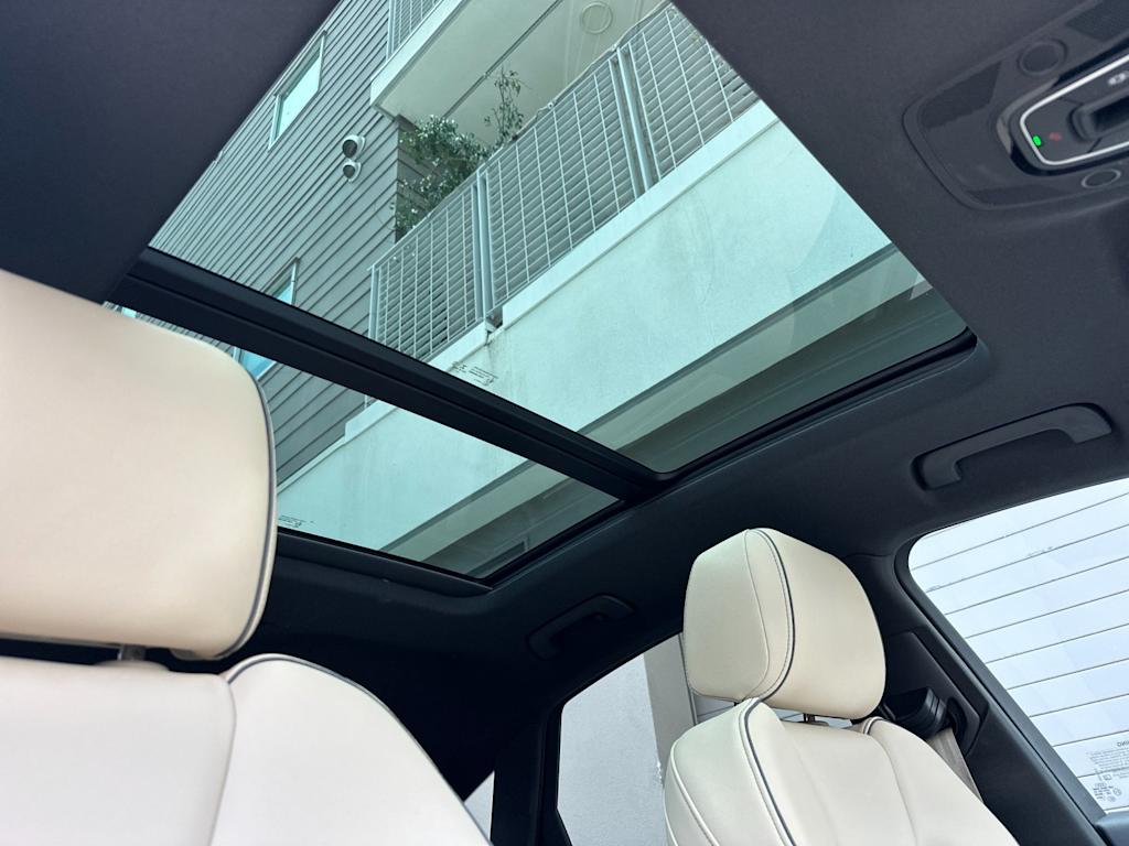 Thumbnail: 2022 Audi Q5 - 22