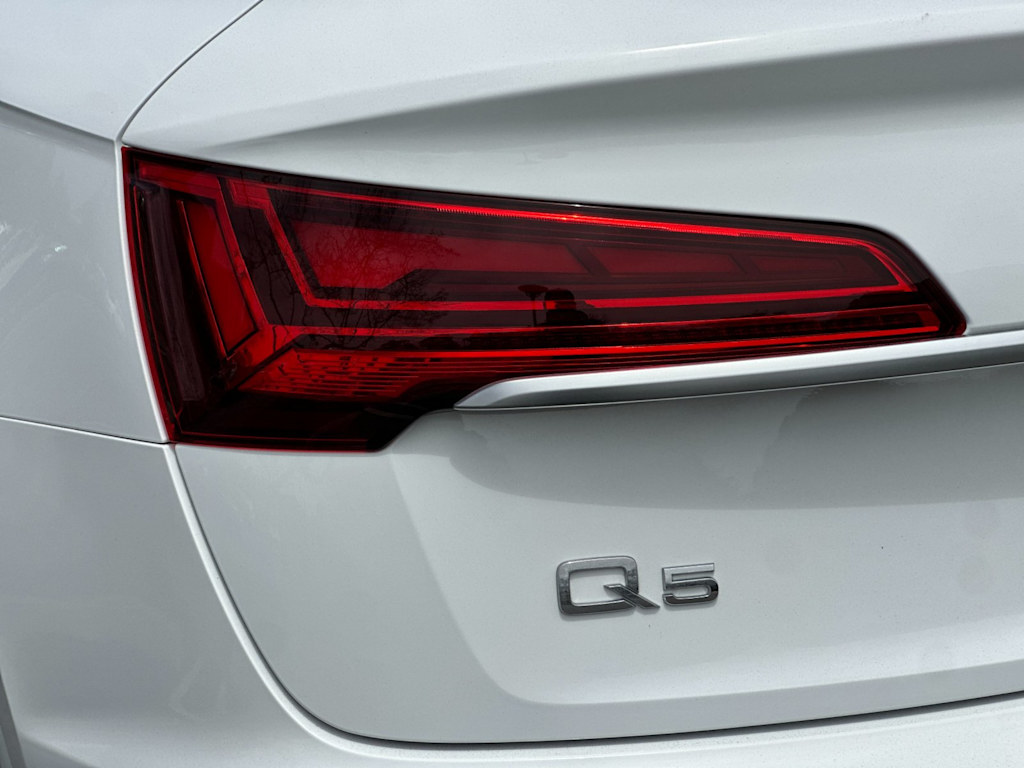 Thumbnail: 2022 Audi Q5 - 29