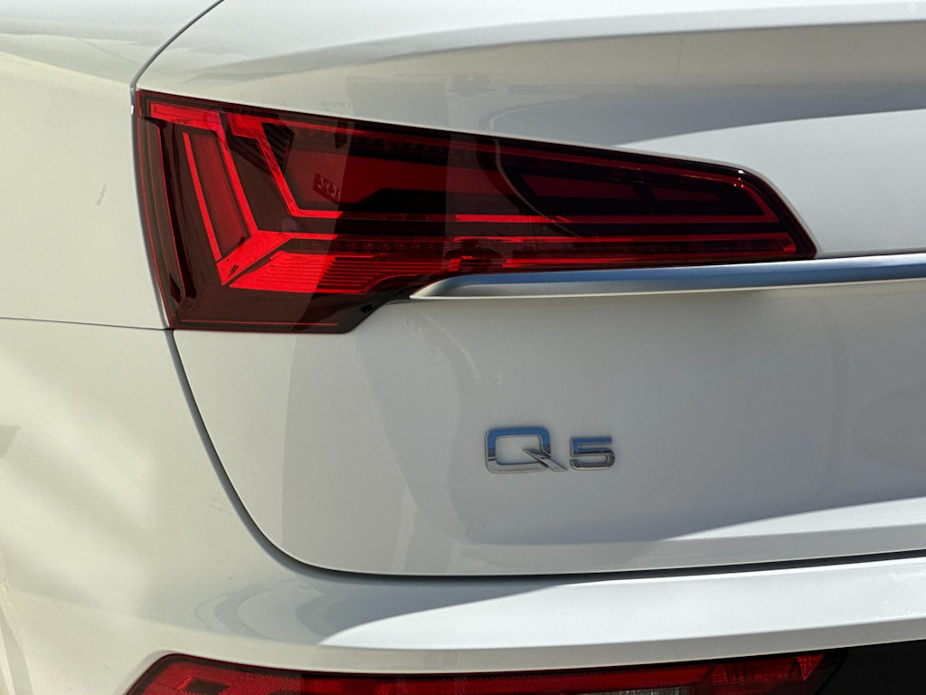 Thumbnail: 2023 Audi Q5 - 29