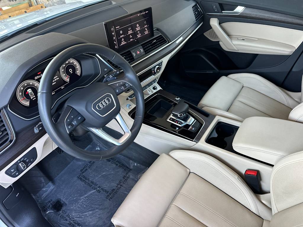 Thumbnail: 2023 Audi Q5 - 8