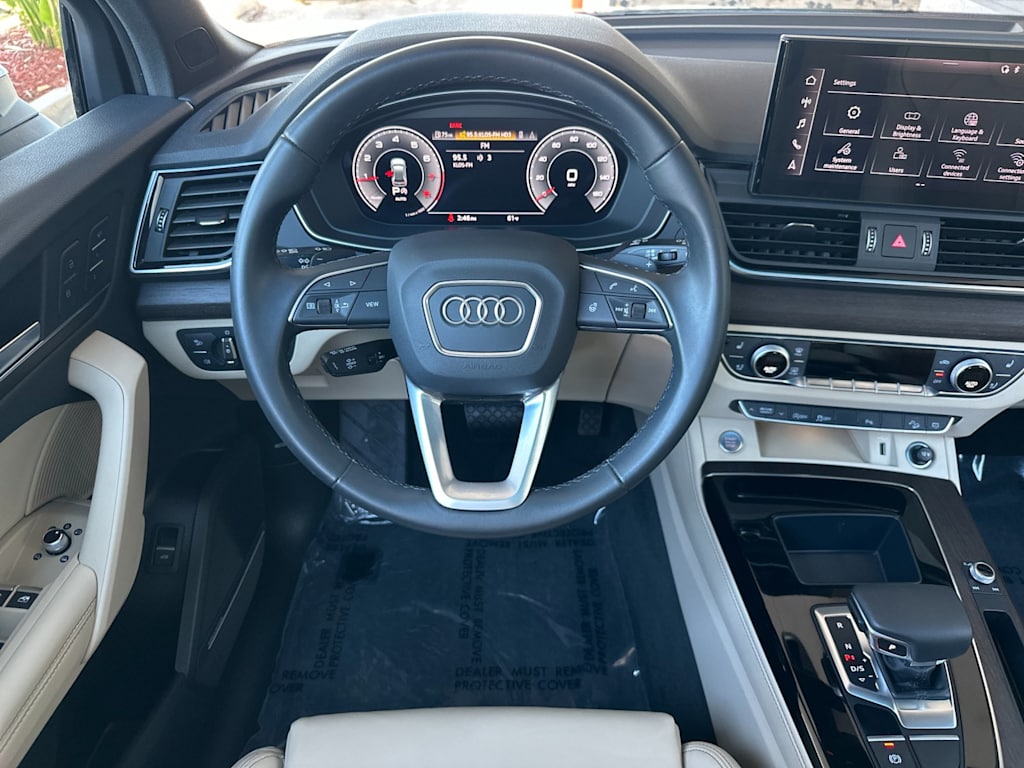 Thumbnail: 2023 Audi Q5 - 10