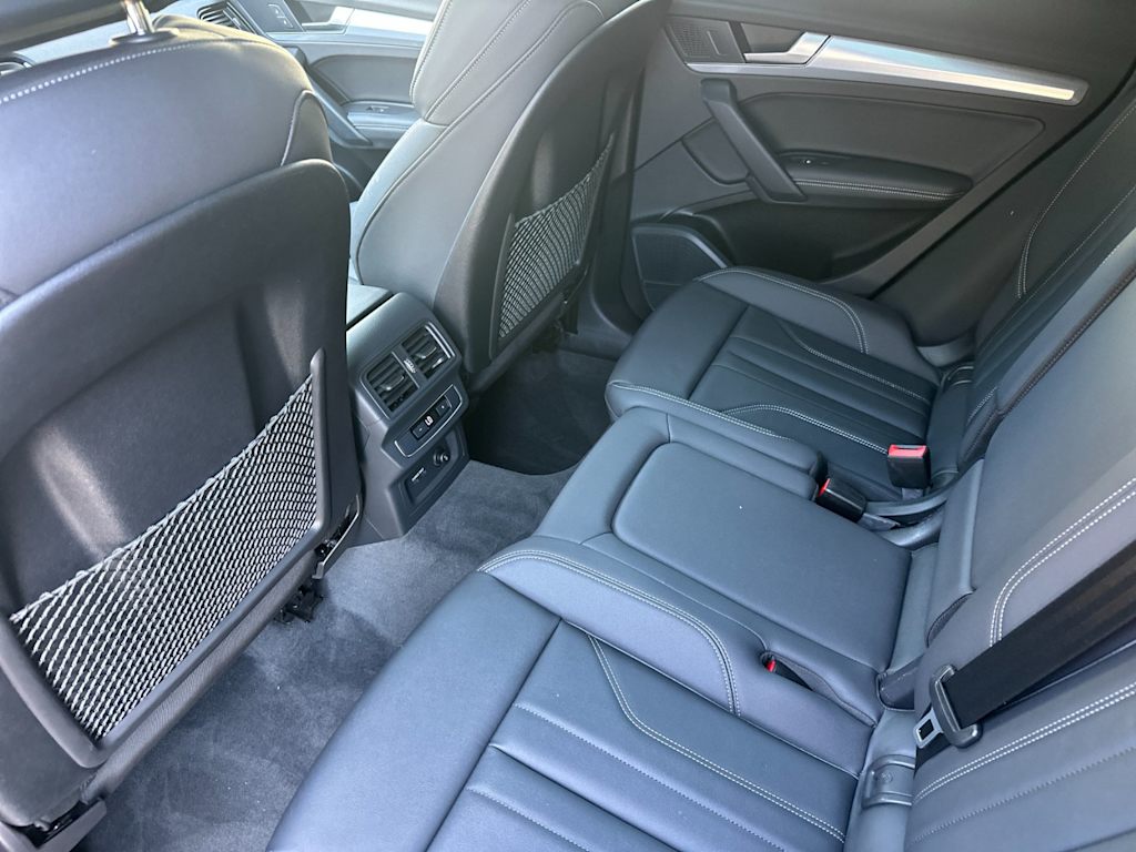 Thumbnail: 2023 Audi Q5 - 9