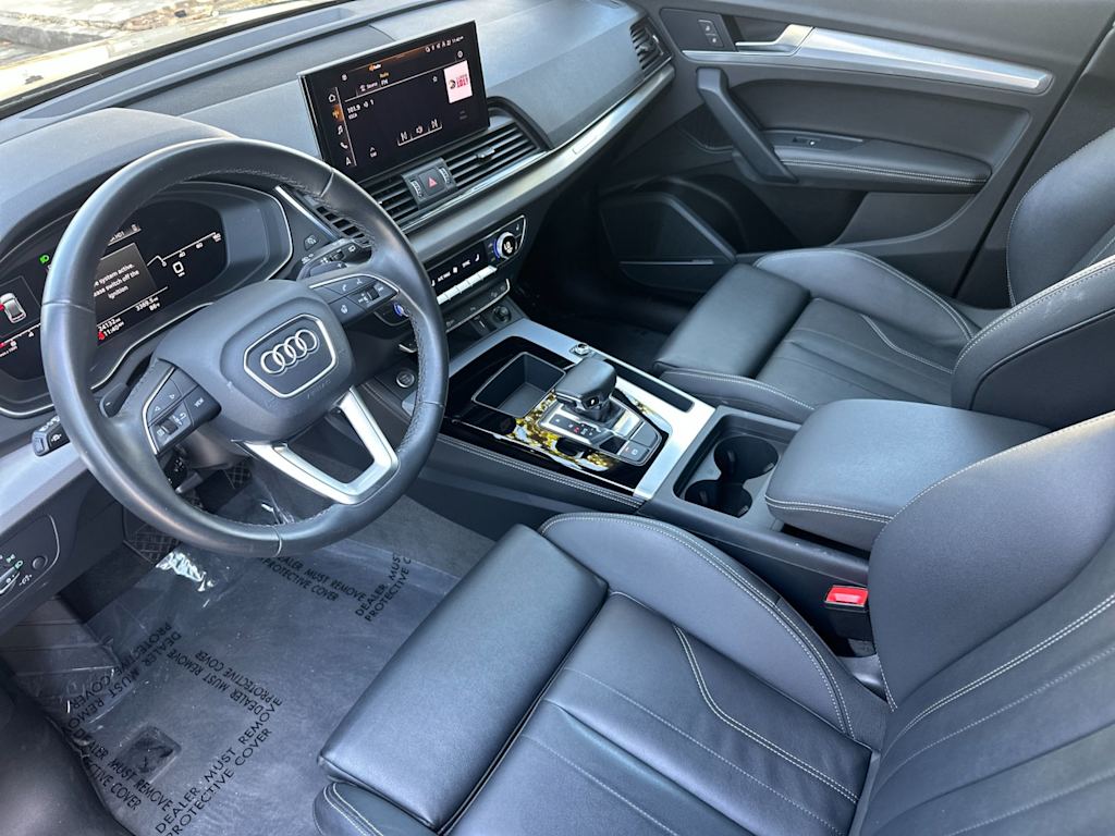 Thumbnail: 2023 Audi Q5 - 8