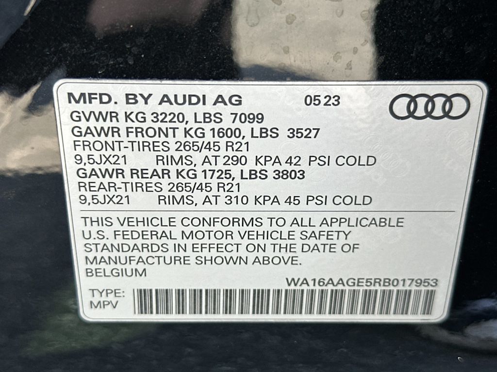Thumbnail: 2024 Audi Q8 e-tron - 30
