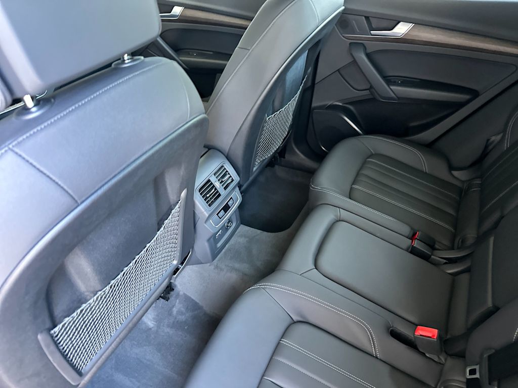 Thumbnail: 2023 Audi Q5 - 9