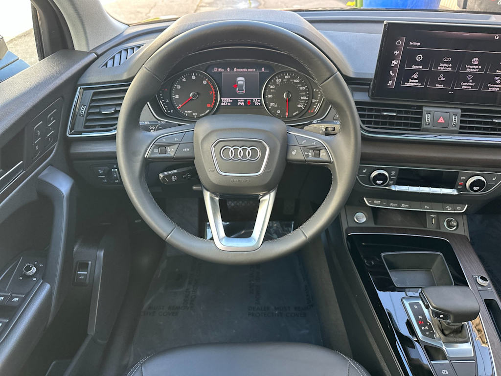 Thumbnail: 2023 Audi Q5 - 10