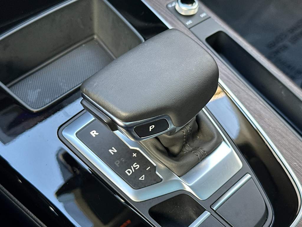 Thumbnail: 2023 Audi Q5 - 13