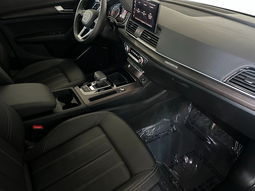 Thumbnail: 2024 Audi Q5 - 11