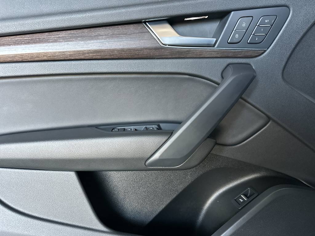 Thumbnail: 2024 Audi Q5 - 20