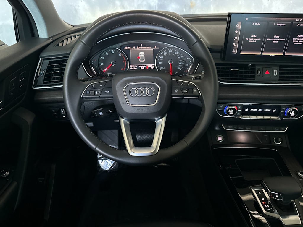 Thumbnail: 2024 Audi Q5 - 10