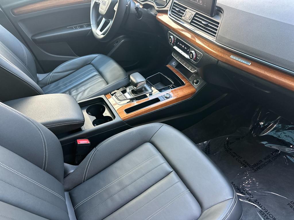 Thumbnail: 2023 Audi Q5 - 11